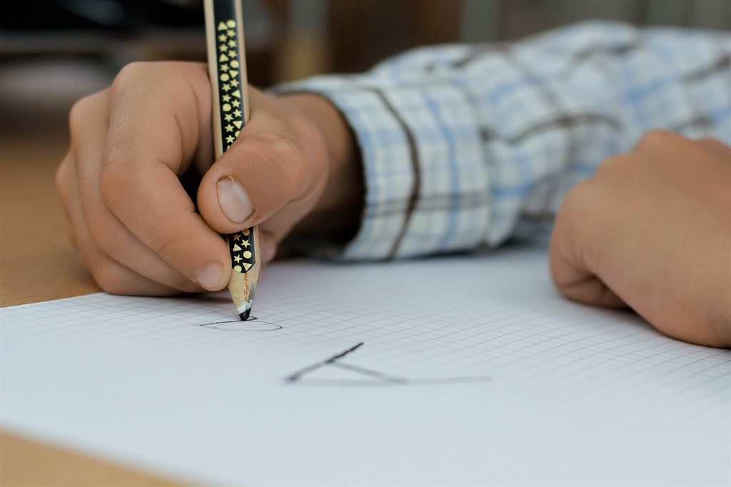 Question de l'accès aux ressources éducatives