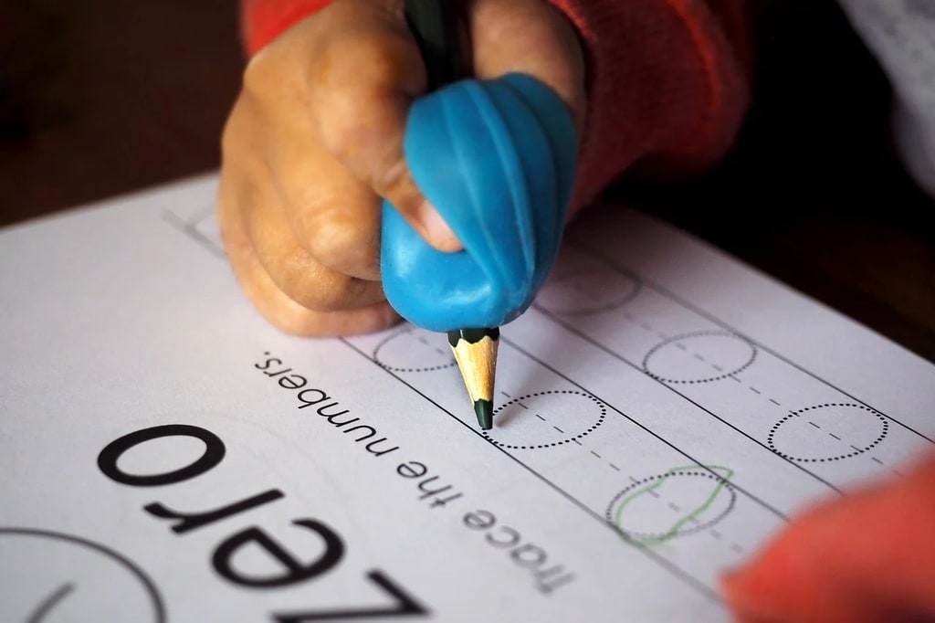 Comment doit se faire la gestion des ressources éducatives par les enseignants ?